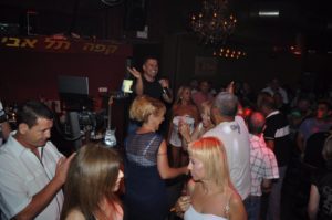 מוטי ברגיל בהופעה